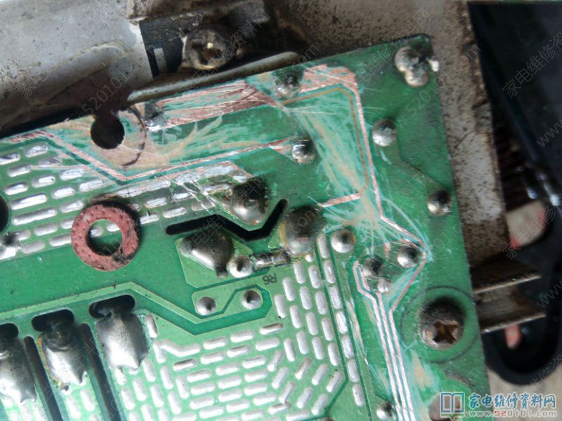 崩腾PC21NB电磁炉常见故障清除