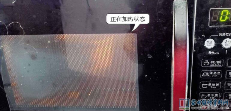 美的微波炉加热闭店后全自动加热