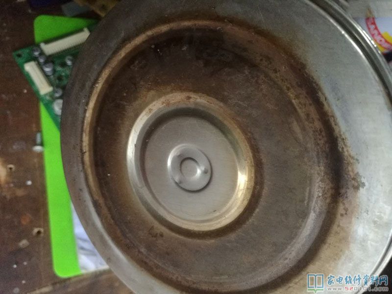 新功磁感应烧茶炉,插电启动表明E8,弄了好长时间,发觉只需用