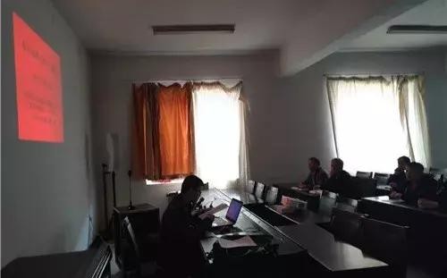 安全科组织安全管理人员学习安全生产八问活动